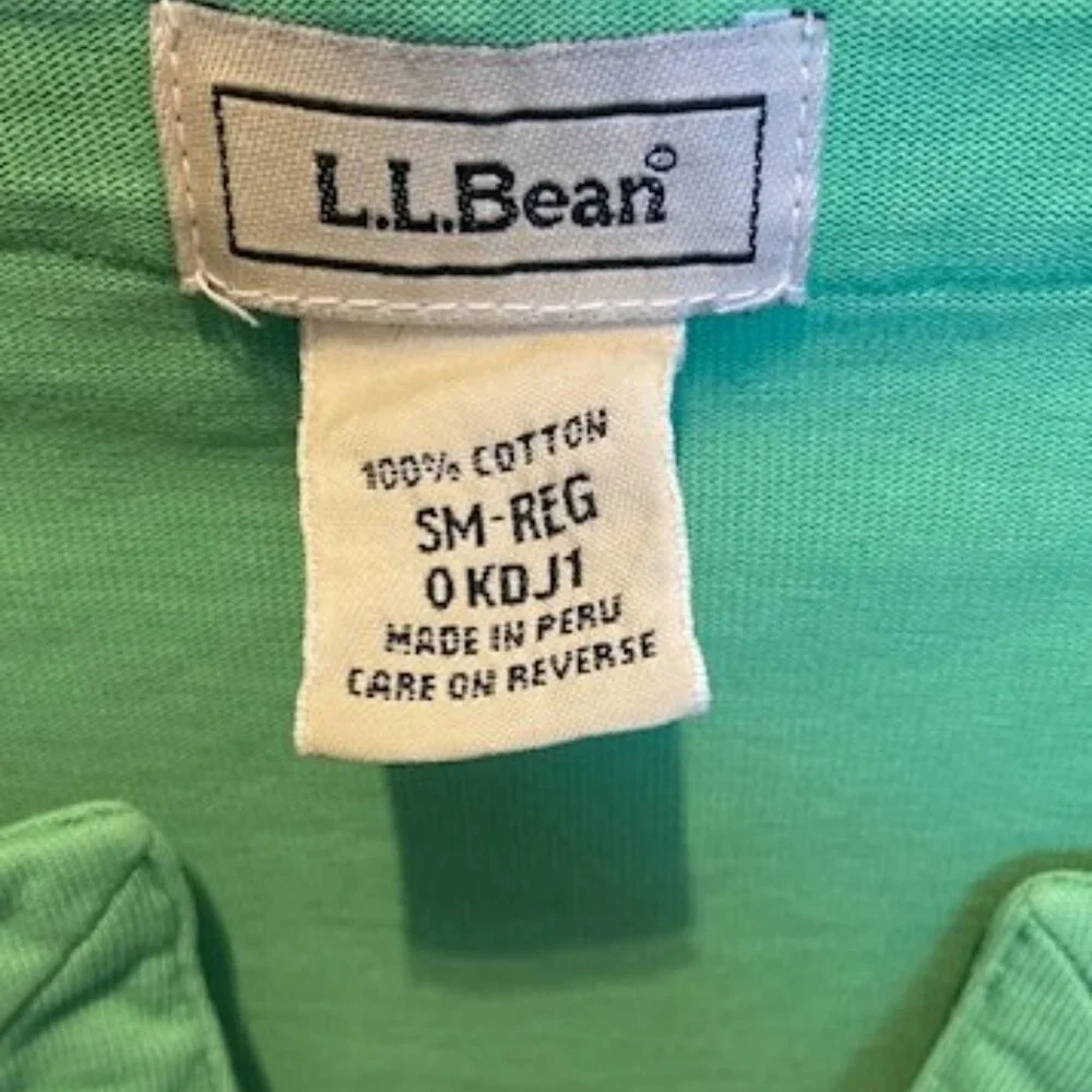 Woman's LLBean split neck tunic - Picture 2 of 2